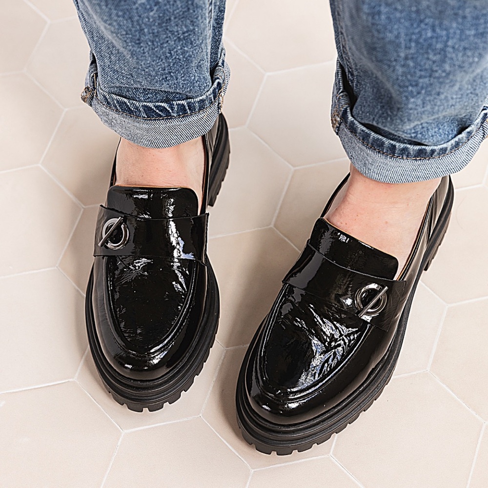 MIZMOOZ New York City Lorraine Platform Loafer Black Patent Leather EU 3…